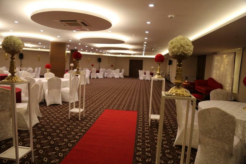 Grand Vaves Hotel 4*